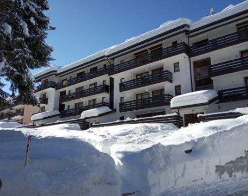 Ferienwohnung La Finestra Sul Brenta Con Posto Auto Privato Al Centro Di Mad Di Campiglio Cipat O22233-At-O13262 Folgarida Exterior foto