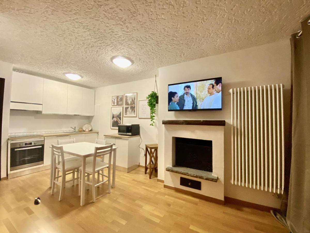 Ferienwohnung La Finestra Sul Brenta Con Posto Auto Privato Al Centro Di Mad Di Campiglio Cipat O22233-At-O13262 Folgarida Exterior foto