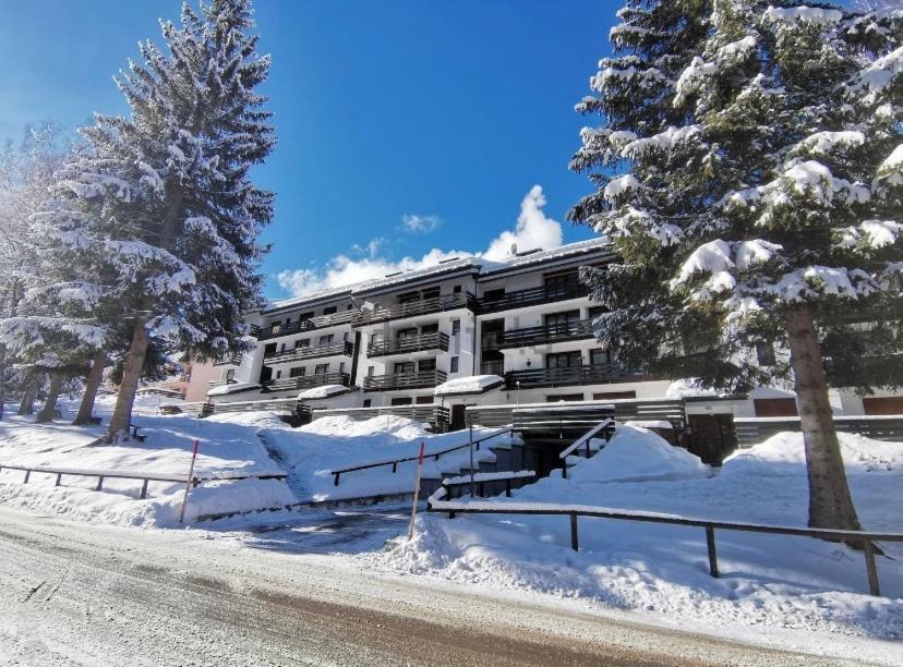 Ferienwohnung La Finestra Sul Brenta Con Posto Auto Privato Al Centro Di Mad Di Campiglio Cipat O22233-At-O13262 Folgarida Exterior foto